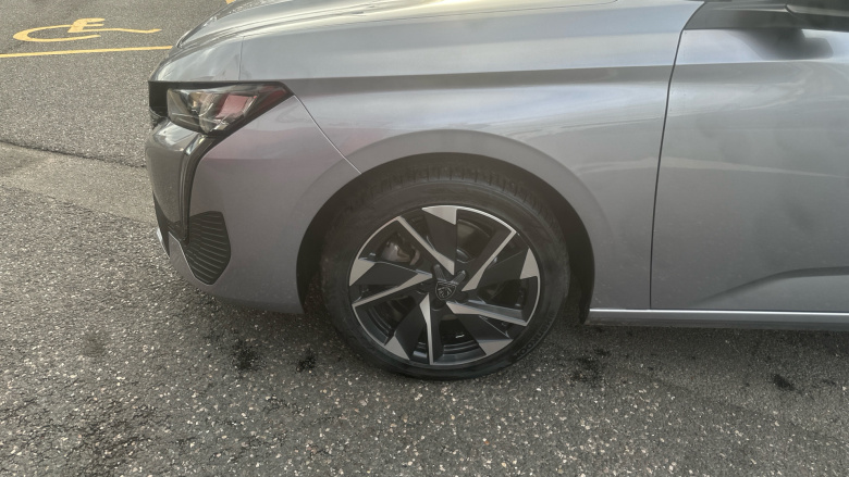 Peugeot 308 1.2 PureTech Allure Premium 5dr EAT8 Petrol Estate